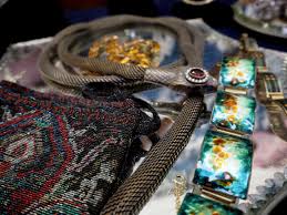 Antique Jewellery At Frock Me Vintage Fair London Vintage Fashion Vintage London Vintage Outfits