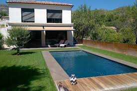 Galerie Photos Des Piscines Desjoyaux Aubagne Pool Outdoor Decor Outdoor