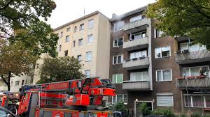 Exklusive wohnung in renovierter jugendstilvilla. Mutter Und Sohn Bei Feuer In Schoneberger Wohnhaus Gestorben Rbb24