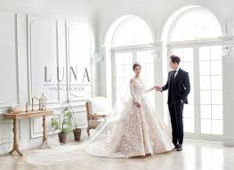 In #begron • 3 years ago. Pre Wedding New Sample 2018 Hellomuse Com Korea Pre Wedding Promotion Bridal Portrait Poses Wedding Pre Wedding