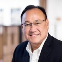 Taylor Hawes's Instagram, Twitter & Facebook