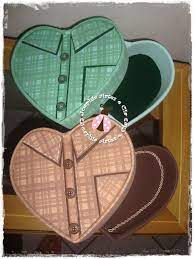 Puedes regalarle directamente esta cajita o bien utilizarla como un envoltorio creativo dónde. Preciosa Caja Corazon Para Papa Hacer Cajas De Regalo Manualidades Para Papa Cajas