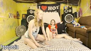 Gals O Gurk Nude OnlyFans Leaks - Photo 12643849 - Fapopedia