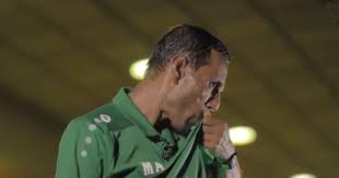 بعد 20 عاما من العمل البنغلاديشي منير أحمد يودع غرفة ملابس الاتفاق فيديو mens tops mens polo polo shirt