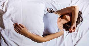 Mit melatonin schneller in den schlaf finden. Melatonin Dosierung Wieviel Solltest Du Wann Einnehmen Riseon
