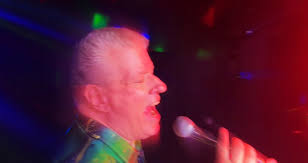 What a super fun night hanging with Pat, Todd and Sandy. Let's do it all  again very soon. ￼