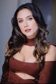 Erica Ocampo's Instagram, Twitter & Facebook