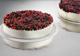 Dessheart in estate si trasforma in un tripudio di cheesecake.che ci posso fare, mi piacciono troppo e soprattutto sono fresche e non necessitano del. Wild Berries Cold Cheesecake Cheesecake Italian Frozen Dessert Desserts Tortiamo
