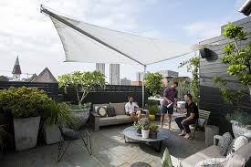 During the summer, most people enjoy working in the yard early in the day. 6 Summer Outdoor Decorating Ideas Eco Outdoor