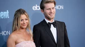 'Big Bang Theory' star Kaley Cuoco explains why she and husband Karl Cook still don't live together