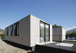Pero no es sólo tener una casa campestre, es que sea la más hermosa, llena de estilo y tendencias de diseño innovadoras. Casa De Campo Pequena De Tres Dormitorios Sencilla Y Moderna Estructura Planos De Arquitectura