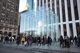Apple town square opens at 10:00 a.m. Apple Store Retail Apple Wiki Fandom