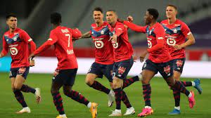 El lille se mantiene líder y el psg vuelve a pinchar en un partido de ligue 1, algo que se está convirtiendo en recurrente esta temporada. Supercup Osc Lille Erneut Zu Stark Fur Paris St Germain Ligue 1 Fussball Sportschau De