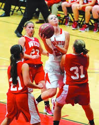 Queens earn MAC victory