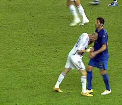 Retrouvez plus d'infos sur le site sputnik france. Zidane Materazzi Zinedin Zidan Futbol