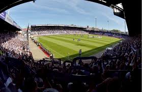 Er hat rund 3800 mitglieder (stand: Online Umfrage Stadion Bremer Brucke Vfl