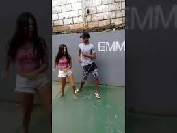 Watch short videos about #meninas_dancando on tiktok. Casal Dancando Passinho Dos Maloka Para Status Do Whatsapp Casal Dancando Danca De Funk Coreografia De Danca