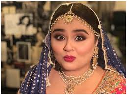 Confessions Of Makeup Artists Funny Moments In The Studio With an experience over 20 years as the best bridal makeup artist in chennai, also provides makeup services for movie, fashion photo shoot, tv serials, tv commercials, events makeup etc. makeup artists funny moments