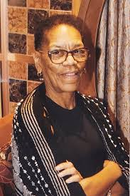 Karen Dawson's Instagram, Twitter & Facebook