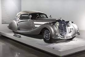 The Petersen Automotive Museum Has Been Dramatically Revamped But It S Still Full Of Amazing Cars Amazing Cars Automotive Retro Cars
