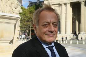 Image of Moslem Labour MP for Glasgow Govan Mohammed Sarwar arrives at