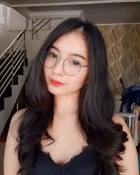 Devina Natalia's Instagram, Twitter & Facebook
