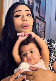 Pregnancy at 43: A Message of Hope for Older Moms