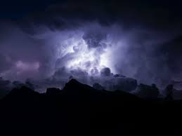 Detailed translations for onweer from dutch to english. Onweer In De Bergen Wat Te Doen Bergundbahn Com