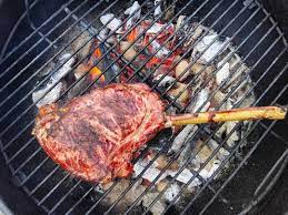 May 05, 2021 · barbecue purists sometimes complain that gas cookers don't lend as much flavour as charcoal ones, but this one has a cast iron grill. Tomahawk From Rostattbeef At Kulinariksalzburg Pre Smoked To Medium And Seared Over Charcoal Rostatt Tomahawk Steaks Steak Messesalzburg Sportmessesal