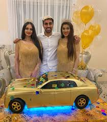 movlogs on instagram happy birthday to my two princesses i love you so much mum mummy mo you ve done everything happy birthday me two princess women