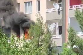 Diyarbakır haberleri ve son dakika gelişmeleri için tıklayın! Diyarbakir Kayapinar Peyas Mahallesi Nde Yangin Cikan Evdeki 5 Kisi Son Anda Kurtarildi
