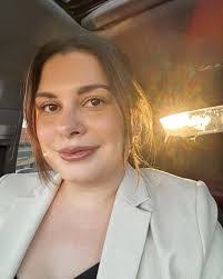 Amanda Esparza's Instagram, Twitter & Facebook