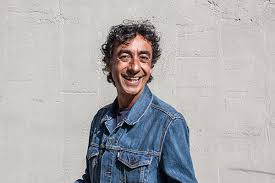 Es un cantante gitano español de flamenco en varias disciplinas. Revista La Flamenca Entrevista Tomasito Lo Peor Del Flamenco Es Un Fandango Mal Cantao Revista La Flamenca