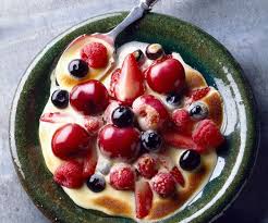 Recette De Cyril Lignac Sabayon Aux Fruits Rouges Recette Recette Cyril Lignac Recette Entremet Idee Recette
