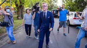 This biography of a living person needs additional citations for verification. Kandidaturverzicht Von Philipp Amthor Nur Ein Gequaltes Lacheln