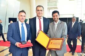 Mcgill university's desautels faculty of management is on the traditional territory of the haudenosaunee and anishinabeg nations, a place which has long served as a site of meeting and exchange amongst nations. Canadian University Dubai Signs Mou With Multimedia University Canadian University Dubai