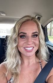 Rhea Ross's Instagram, Twitter & Facebook