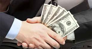 As of 2020, the national committee of macroprudential oversight of romania has identified 9 banks as systematically important and thus have to meet more stringent requirements: Buchempfehlung Die Internationale Banken Mafia Ein Sachbuch Von Frank Fabian Xtme Gute Ebooks