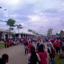 See the complete profile on linkedin and discover nga's connections and jobs at similar companies. Ratusan Karyawan Pabrik Sepatu Kesurupan Massal Patas Id
