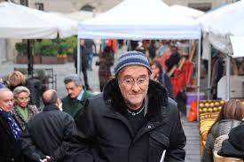 Oggi abbiamo fatto una iniziativa sullo spettacolo dal vivo e sulla musica a bologna. Le Case Di Lucio Dalla A Roma E Bologna Residenze Immobiliare