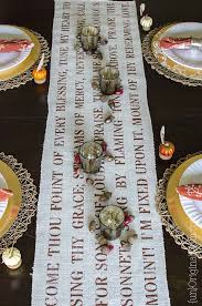 Come Thou Fount Stenciled Burlap Table Runner Unoriginal Mom Christmas Table Runner Burlap Table Runners Thanksgiving Crafts Diy