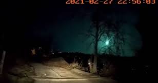Manisa'nın salihli ilçesinde gökyüzünü birkaç saniyeliğine. Turkiye Ye Meteor Mu Dustu Ege Telgraf