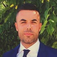 80+ perfiles de «Juan Manuel Flores»