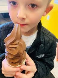 🥳 Sunday Funday 👑Today's Name of the Day is Stephanie 🍦Today's Flavor of  the Day is The Boston ⬇️Tag a Stephanie so they can come in for their free  scoop of any