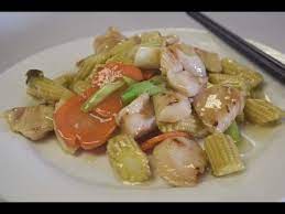 You can keep this recipe basic by using white button mushrooms, or you can make it a bit more flavorful by choosing shiitake or baby bellas. Chicken With Baby Corn Youtube