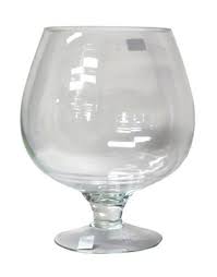 Thats half the basic size betta's need. Brandy Glass Bowl 2 Litre The Aquarium Shop Australia