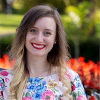 Lisa Escalona's Instagram, Twitter & Facebook