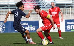 Photo Foot (Régional 1): Jarnac au défi de Nueillaubiers - Charente Libre.fr