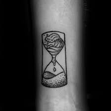 Armband tattoos on the forearm are often quite simple, using only black ink. 50 Einfache Unterarm Tattoos Fur Jungs Manly Ink Design Ideen Mann Stil Tattoo Simple Forearm Tattoos Geometric Tattoo Forearm Forearm Tattoos