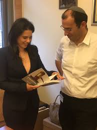 עוד שגיא רובינסקי בעל תואר שני במשפטים מאונ' חיפה. ×ž×¤×œ×'×ª ×'×'×¥ Twitter Search Twitter